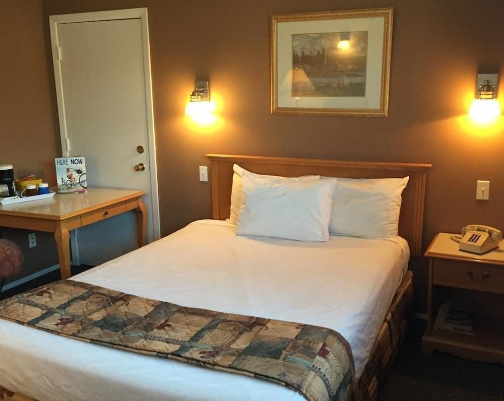 Canadas Best Value Inn Kelowna Ngoại thất bức ảnh