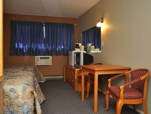 Canadas Best Value Inn Kelowna Ngoại thất bức ảnh