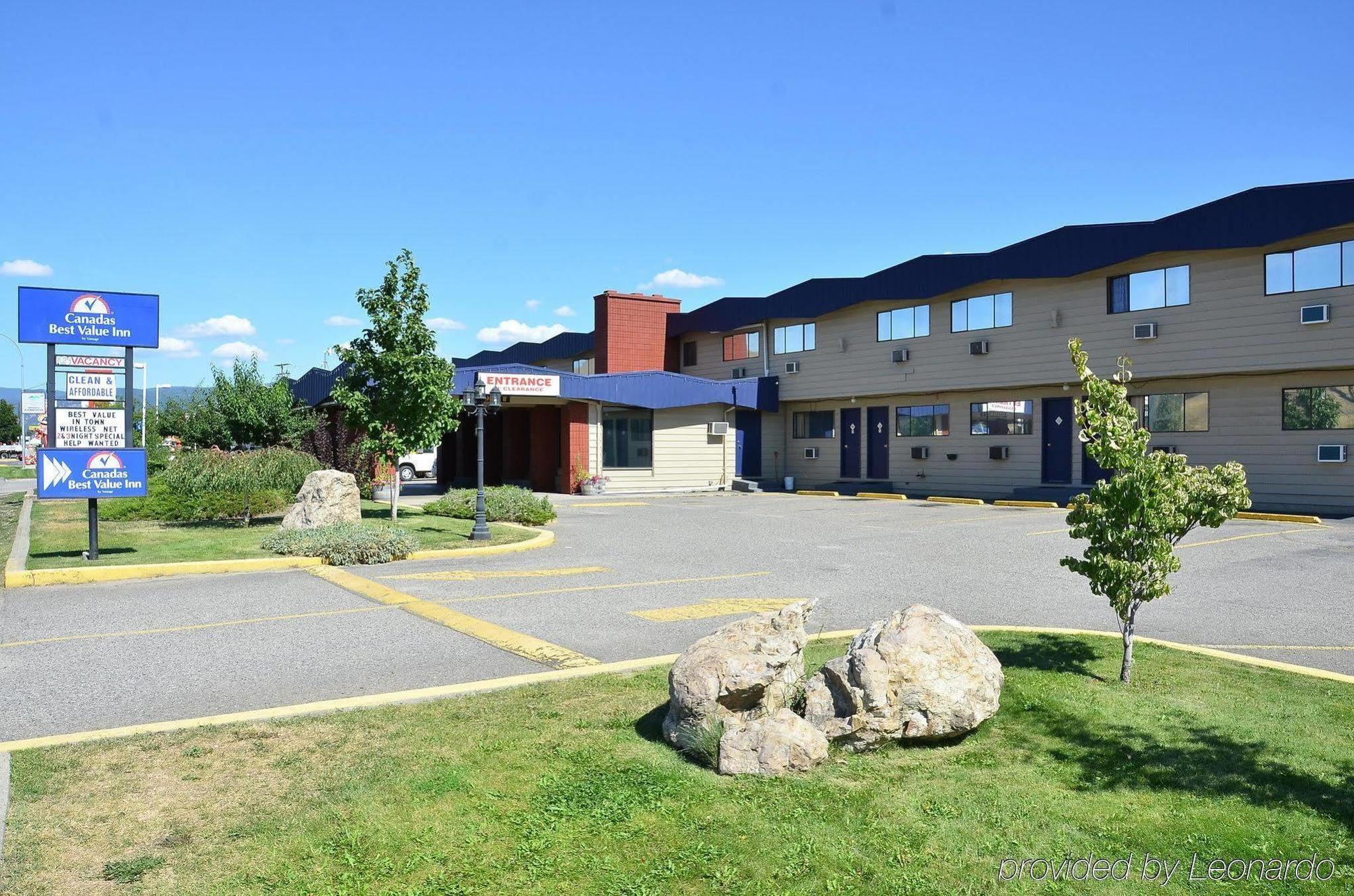 Canadas Best Value Inn Kelowna Ngoại thất bức ảnh