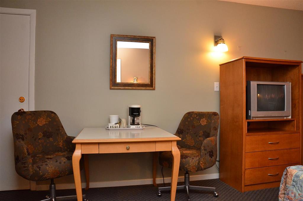 Canadas Best Value Inn Kelowna Phòng bức ảnh